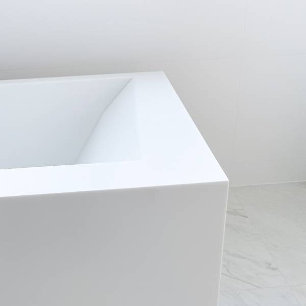 Salle de bain avec baignoire sur mesure en Krion à Illkirch